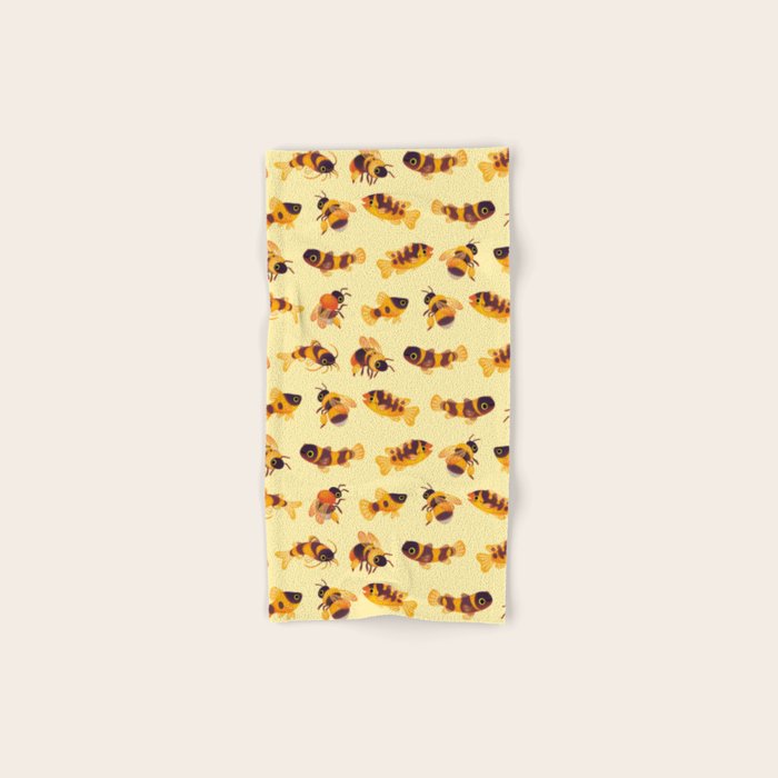 Bumblebee and fish Bath Towel Gallery Image 1