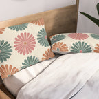 Retro Summer Daisies IX Pillow Sham Gallery Image 2