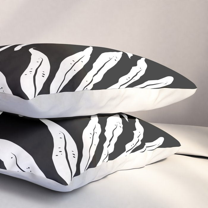 Modern Tropical Lau'ae -Monarch Fern Pattern on Black Pillow Sham Gallery Image 3