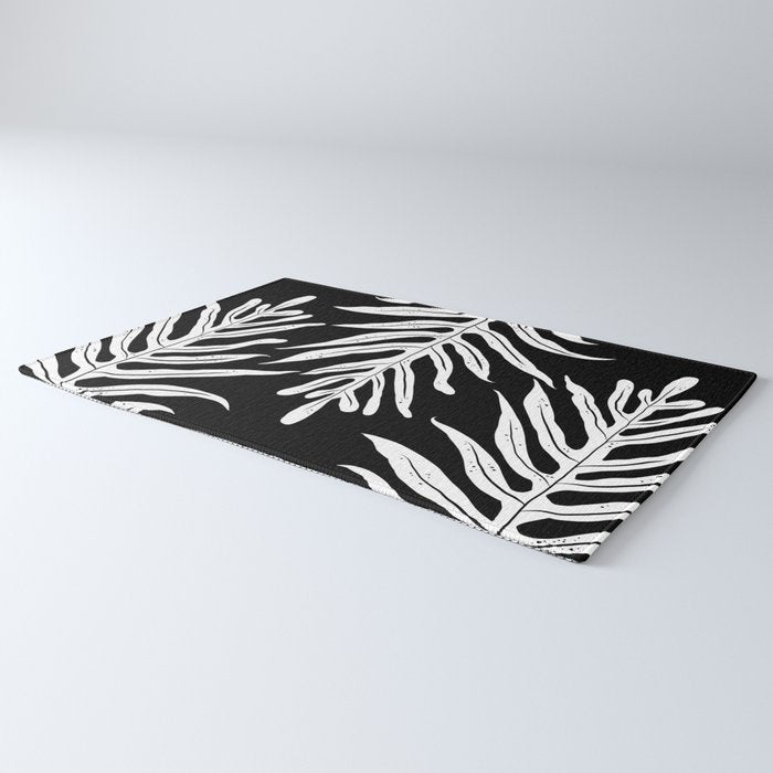Modern Tropical Lau'ae -Monarch Fern Pattern on Black Rug Gallery Image 3