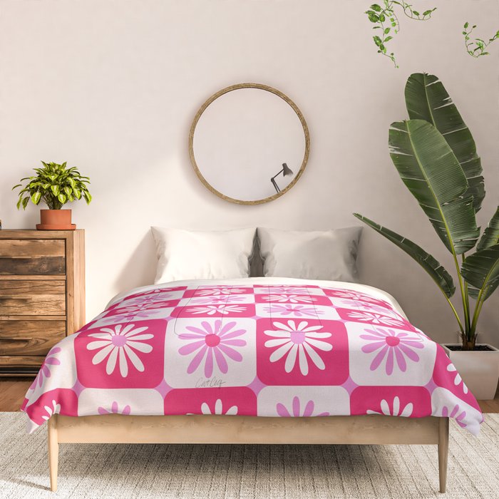 Checkered Daisies - Pink Comforter Gallery Image 3