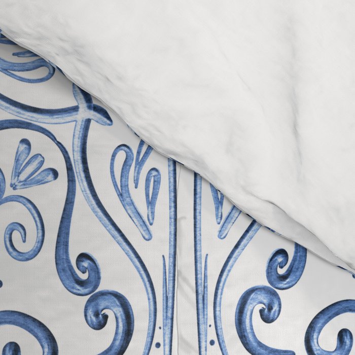 Blue and White Elegant Tiled Pattern Comforter Gallery Image 4