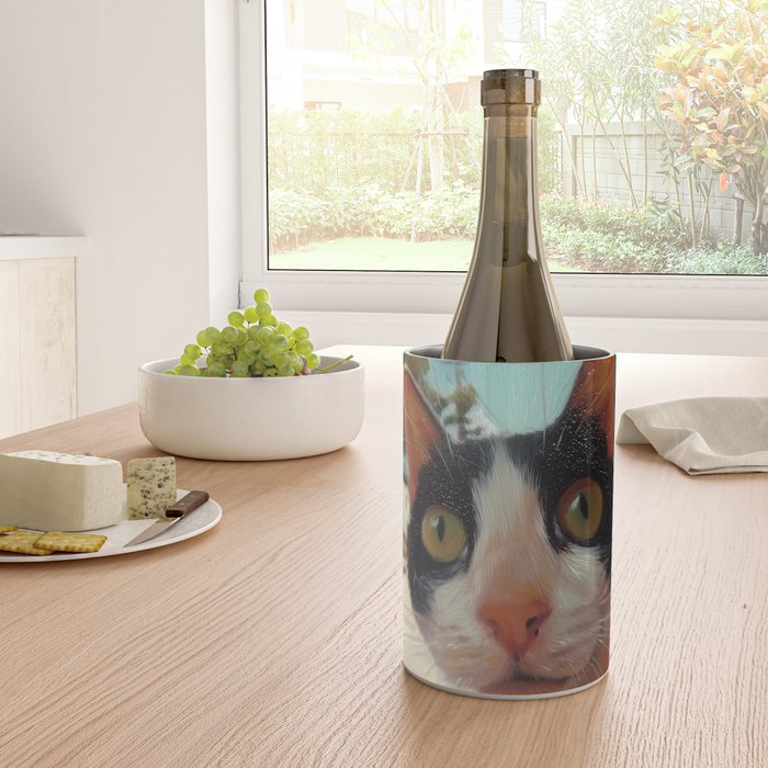 Peeping II Wine Chiller Gallery Image 4