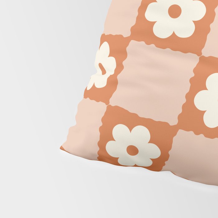 Flower Checker in Burnt Orange  Pillow Sham Gallery Image 4