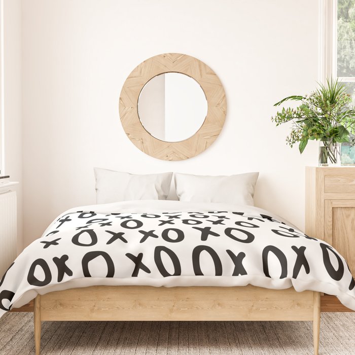 Hugs and Kisses in White and Black Duvet Cover Gallery Image 3