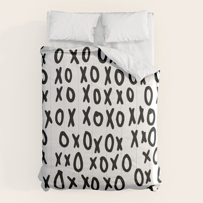 Hugs and Kisses in White and Black Comforter Gallery Image 6