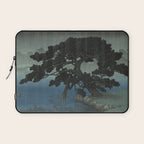 Hasui Kawase, Ancient Pine Tree At Shiba, Onshi Park - Vintage Japanese Woodblock Print Art Laptop Sleeve Gallery Image 1