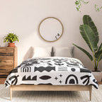 Black and white abstract organic shape pattern Comforter Gallery Image 3