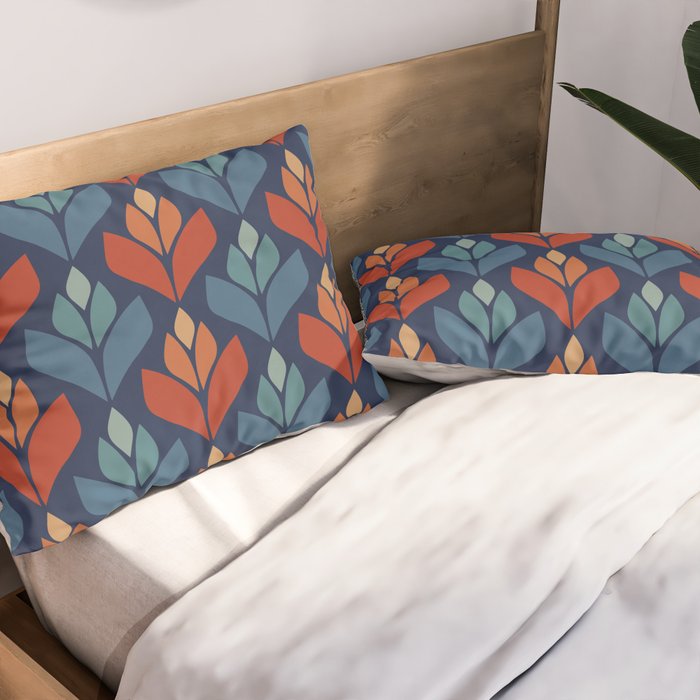 Blue & Red Retro Trefoil Pattern Pillow Sham Gallery Image 2