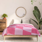 Hot Pink Wavy Checkered Pattern Comforter Gallery Image 3