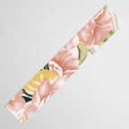 Big pink bouquet flowers S Table Runner Gallery Image 3