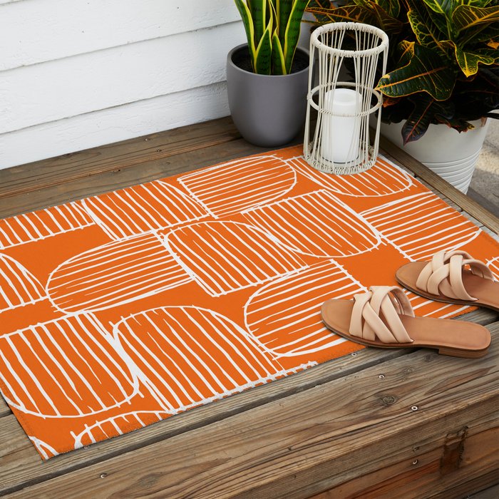 Mid-Century Modern 1950's Orange Juice Mimosa Colored Abstract Outdoor Rug Gallery Image 2