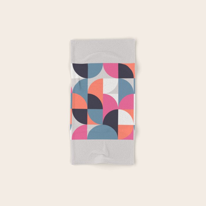 Mid Century Geometric 21 Bath Towel Gallery Image 1