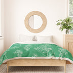 Botanical Cottage Floral Pattern in Kelly Green and White Duvet Cover Gallery Image 3