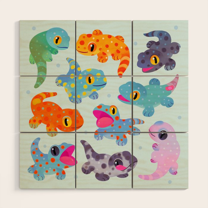 Tokay gecko - bright Wood Wall Art Gallery Image 1