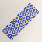 Vintage geometric blue flower art pattern Yoga Mat Gallery Image 1
