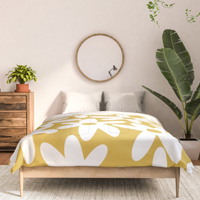 Daisy Time Retro Floral Pattern in Mustard and White Comforter Gallery Image 3