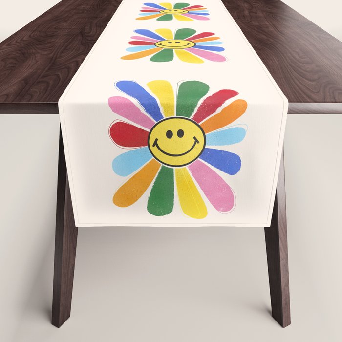 Smiley Hippie Daisy Table Runner Gallery Image 1