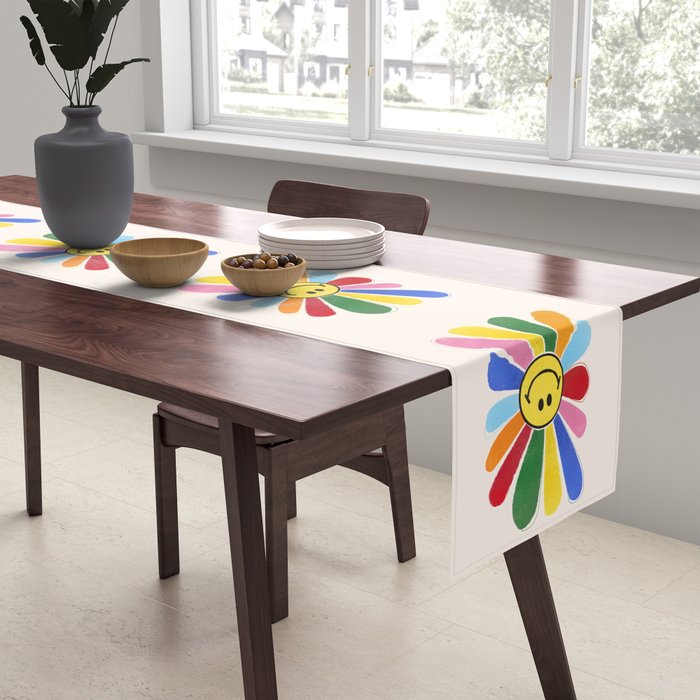 Smiley Hippie Daisy Table Runner Gallery Image 2