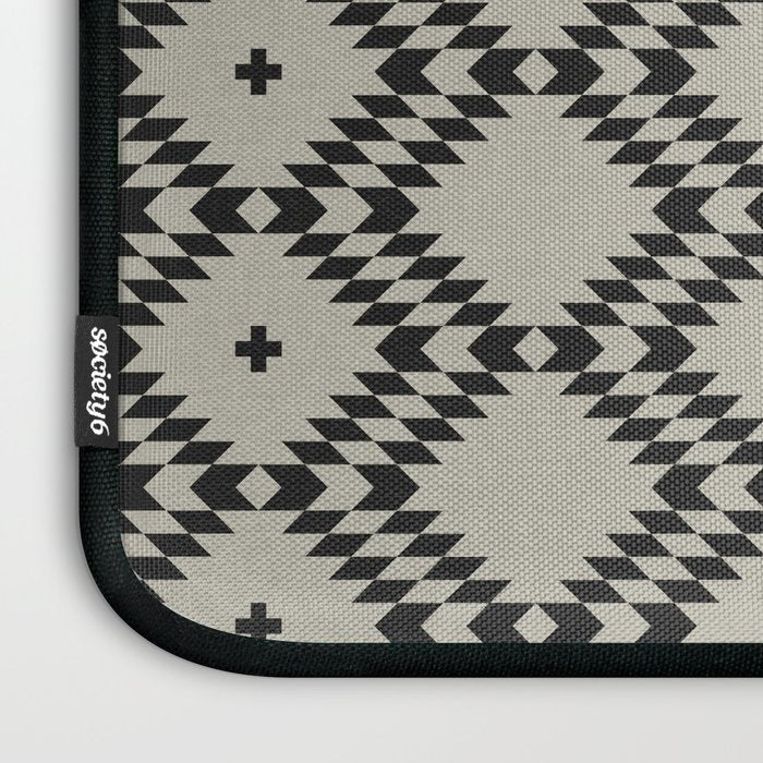 NATIVE NATURAL BLACK Laptop Sleeve Gallery Image 3