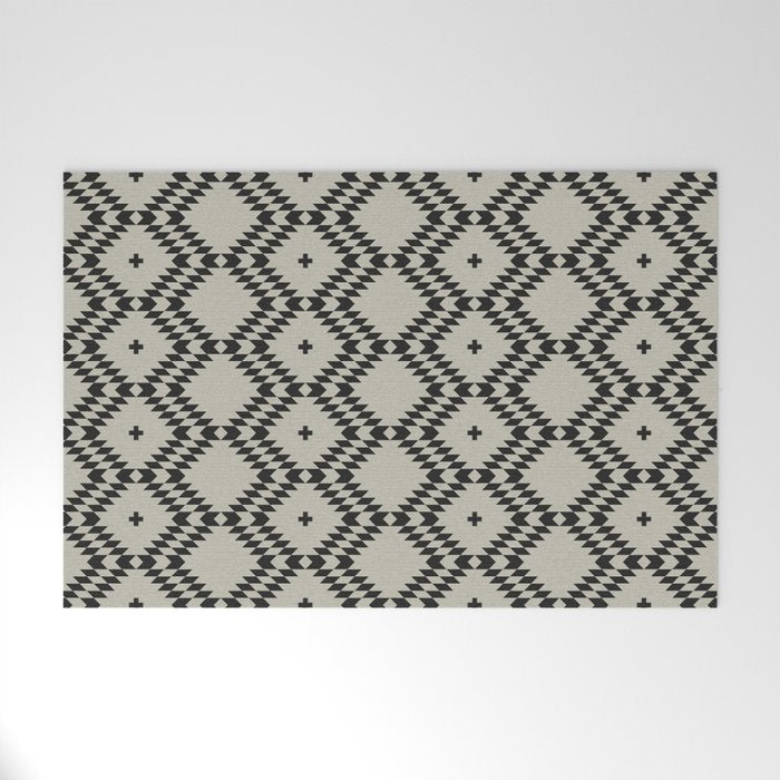 NATIVE NATURAL BLACK Welcome Mat Gallery Image 1