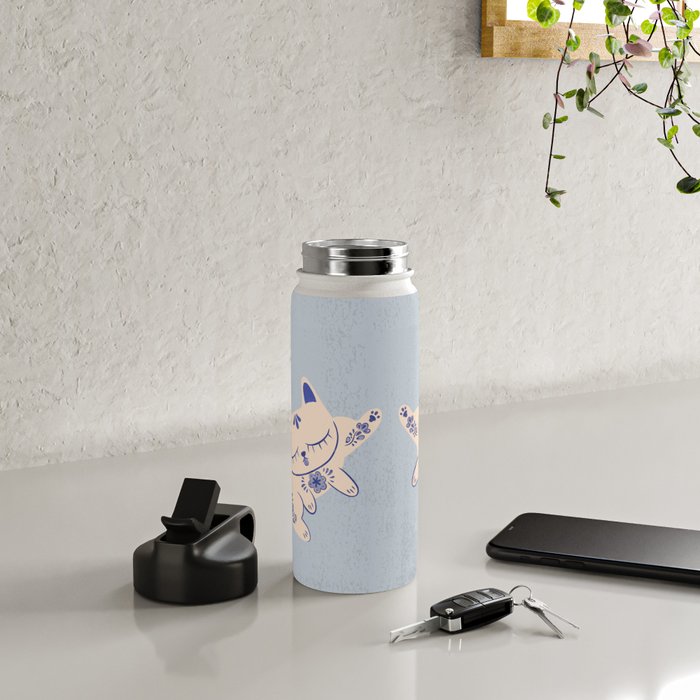 Purrcelin Cat Butt - Delft Porcelain Kitty Water Bottle Gallery Image 4