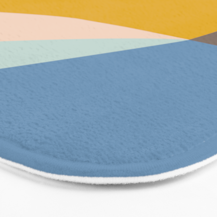 Organic Overlap Bath Mat Gallery Image 3