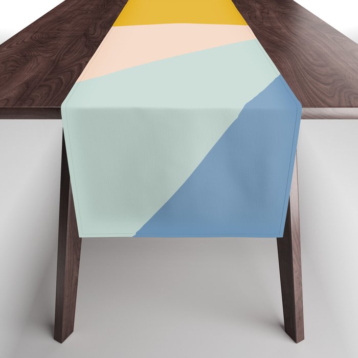 Organic Overlap Table Runner Gallery Image 1