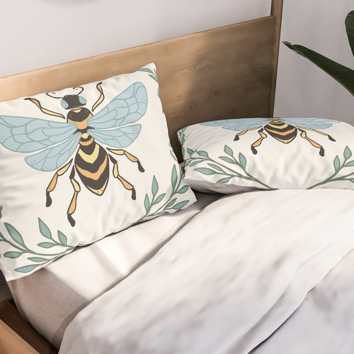 Queen Bee with Gold Crown and Laurel Frame Pillow Sham Gallery Image 2