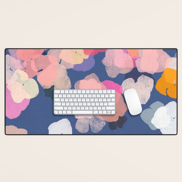 hydrangea 10 Desk Mat Gallery Image 1