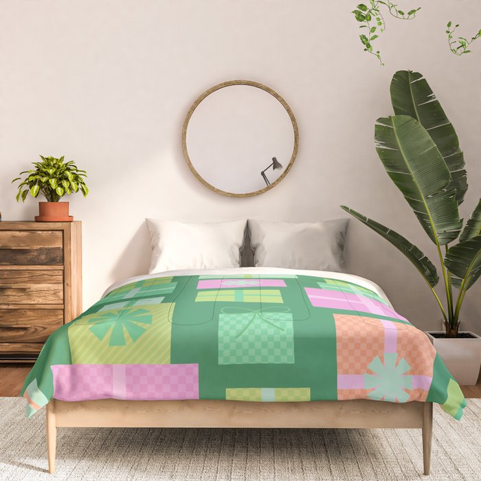 Retro Christmas Presents - Multi on Green Comforter Gallery Image 3