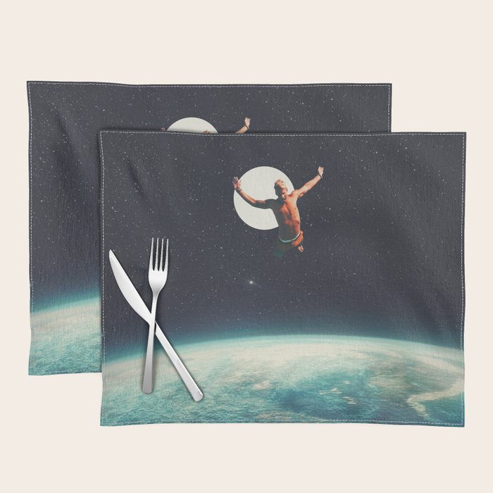 Returning to Earth with a will to Change Placemat Gallery Image 1