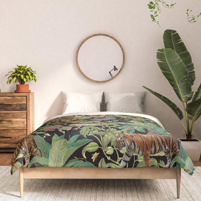 TIGER IN THE DARK JUNGLE Comforter Gallery Image 3