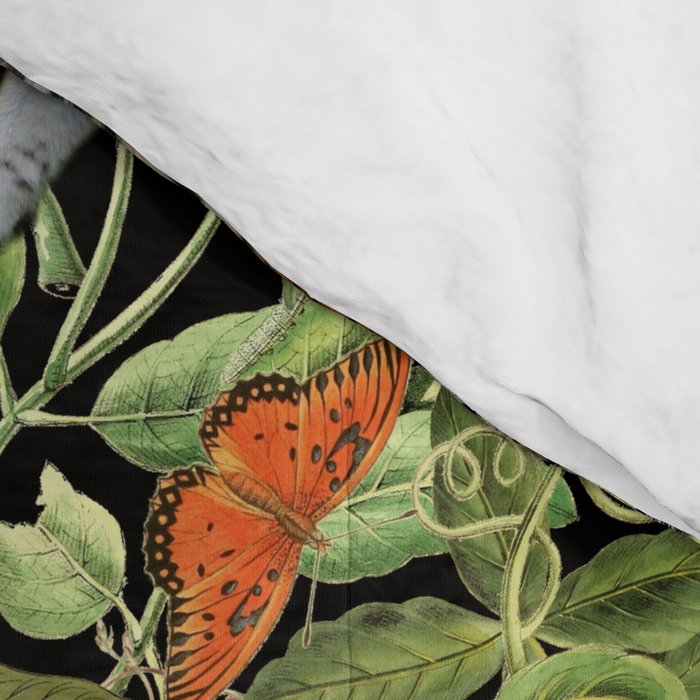 TIGER IN THE DARK JUNGLE Comforter Gallery Image 4