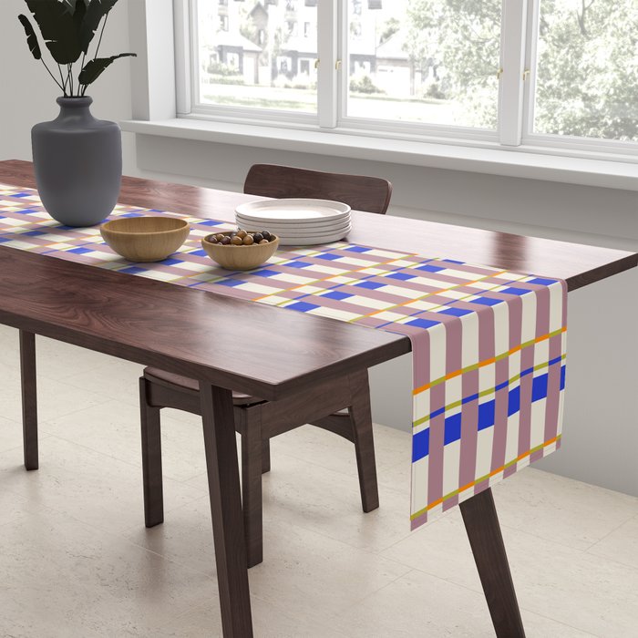 Overlap Jello Salad Table Runner Gallery Image 2