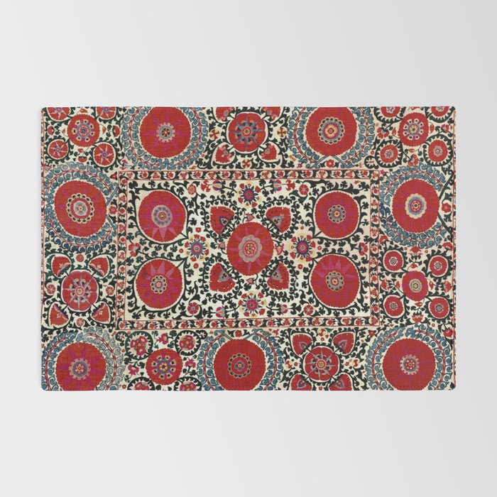Shakhrisyabz Suzani 19th Century Uzbekistan Embroidery  Rug Gallery Image 2