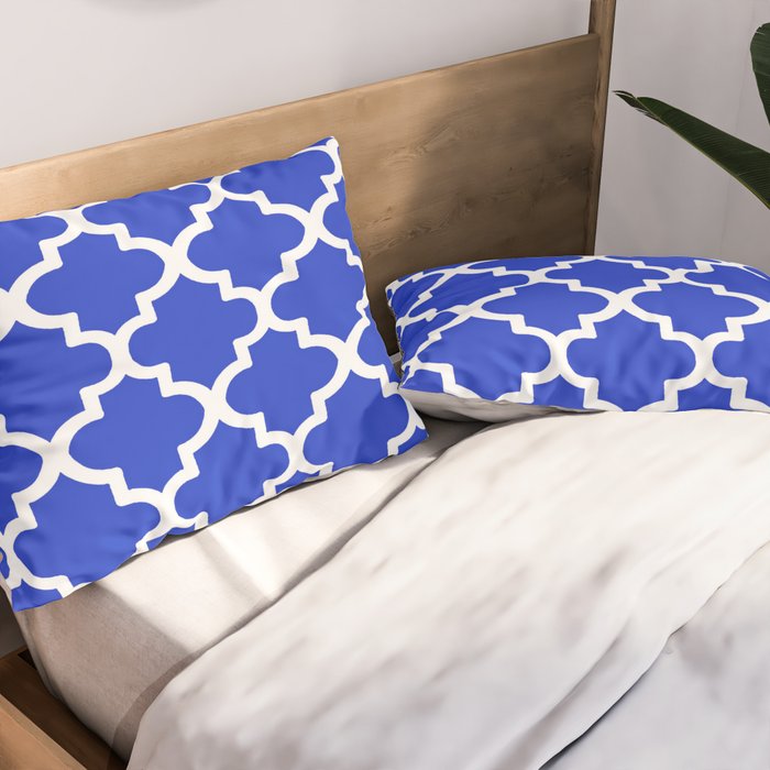 White Quatrefoil Pattern Outline With Royal Blue Background Pillow Sham Gallery Image 2