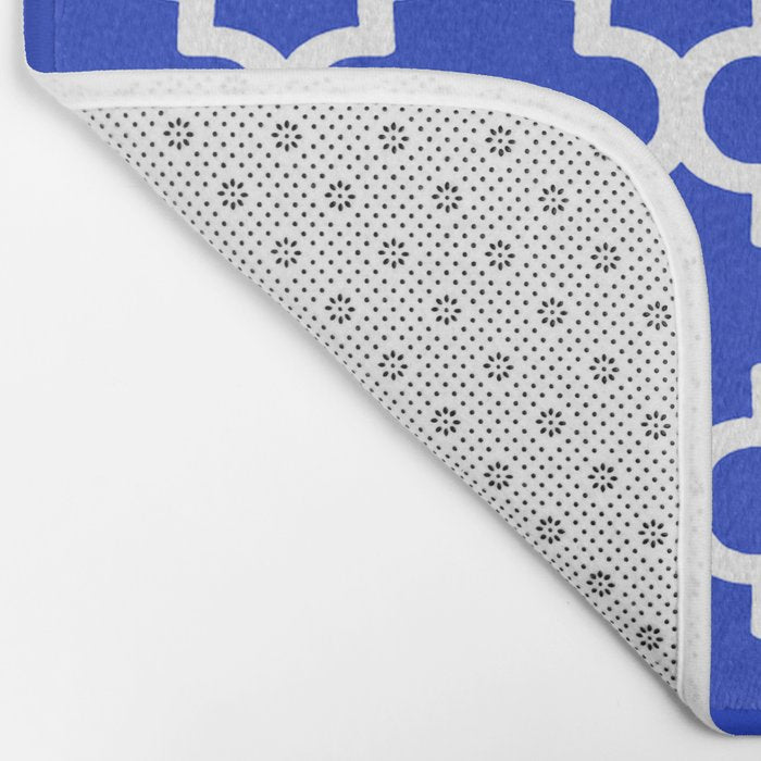White Quatrefoil Pattern Outline With Royal Blue Background Bath Mat Gallery Image 2