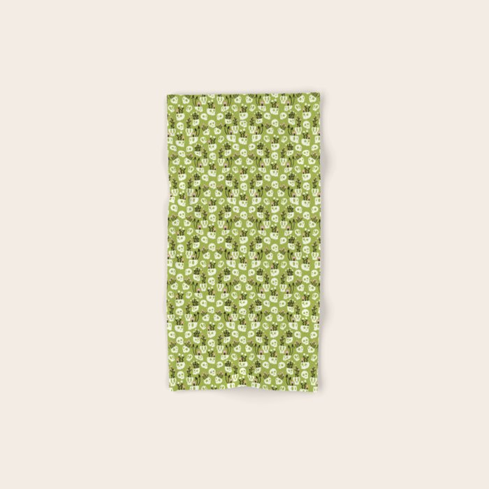 Botanical Heads Will Roll Bath Towel Gallery Image 1