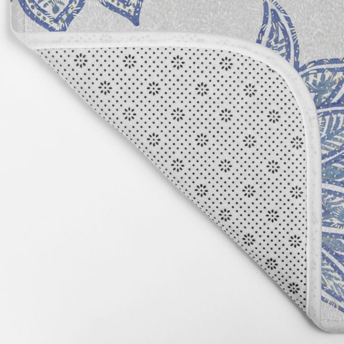 Oriental classic floral paisley - Delft Blue Bath Mat Gallery Image 2