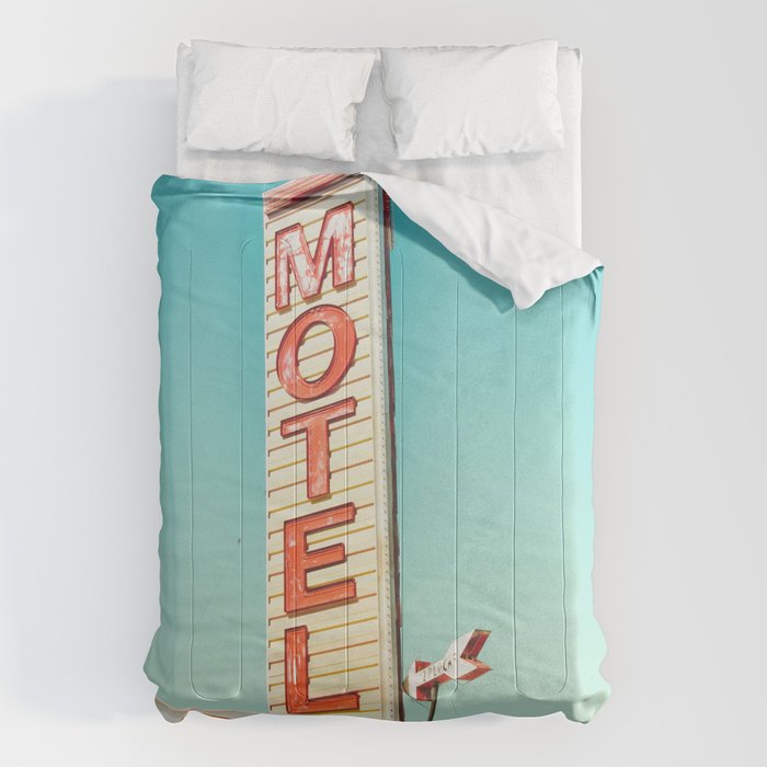 O'Haire Manor Motel Comforter Gallery Image 6