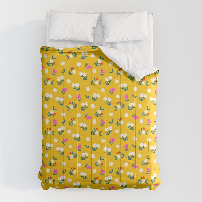 Dainty Blooms Pattern - Yellow Comforter