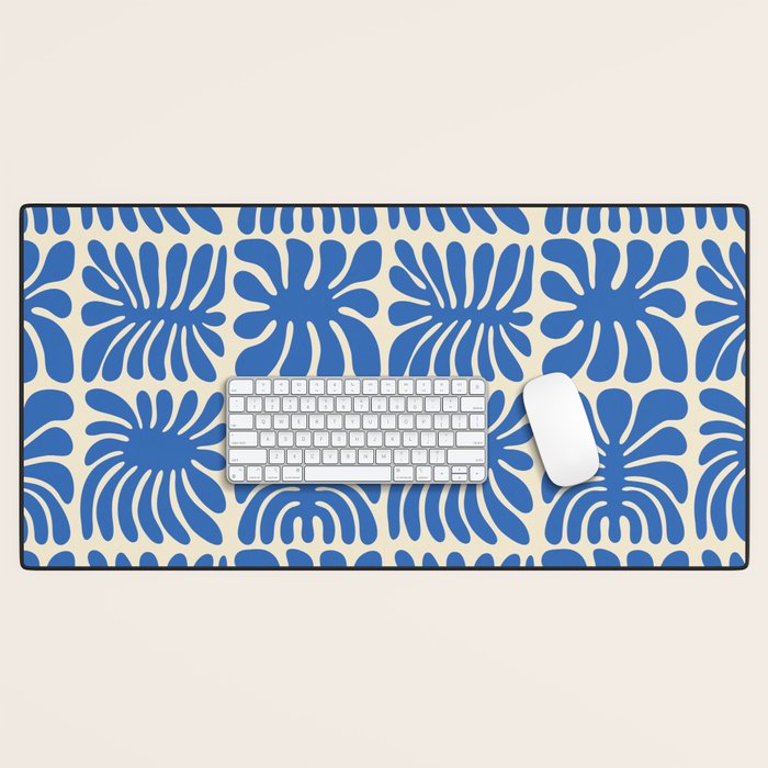 Abstract organic nature plant leaf pattern Desk Mat Gallery Image 1