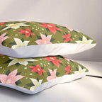 Poinsettia Pattern Pillow Sham Gallery Image 3