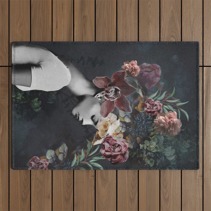 Bloom 10 Outdoor Rug Gallery Image 1