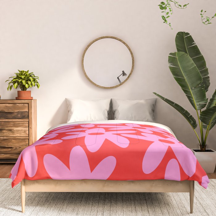 Daisy Time Floral Pattern in Preppy Pink and Red Comforter Gallery Image 3