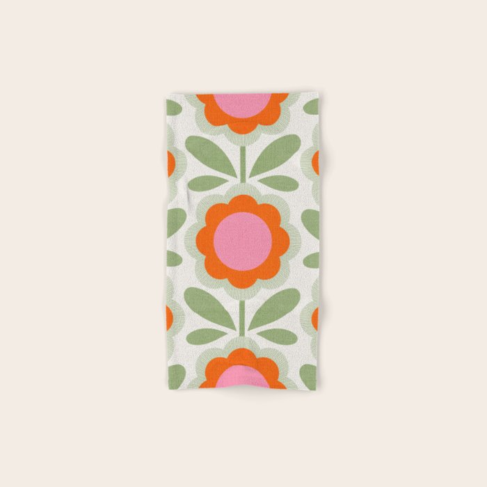 HELLO BOLD RETRO DAISY PATTERN 3. PINK AND GREEN Bath Towel Gallery Image 1