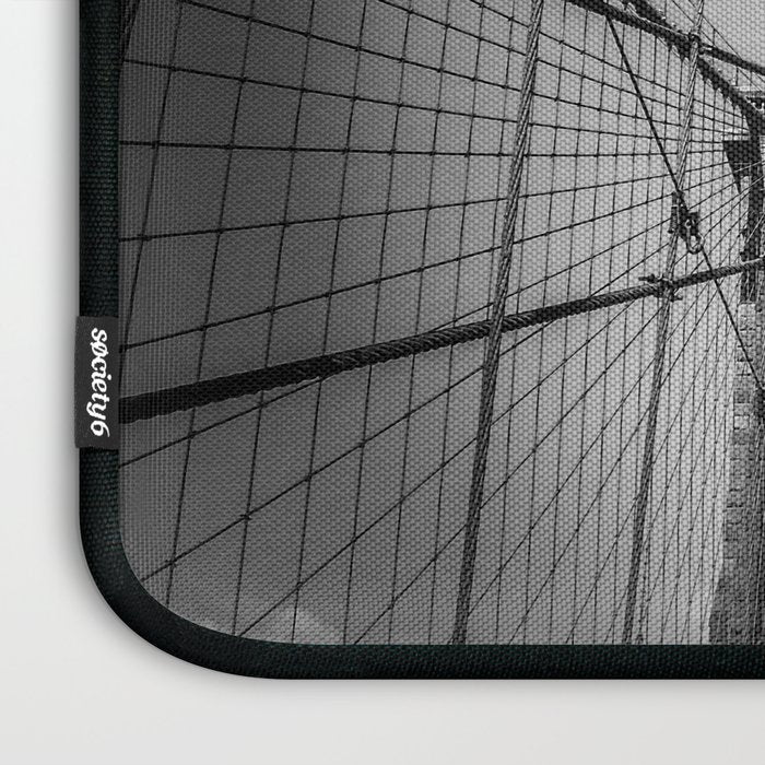 Brooklyn Bridge Laptop Sleeve Gallery Image 3