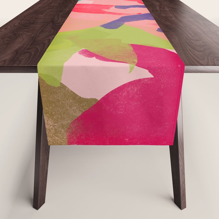 lily 71 Table Runner Gallery Image 1