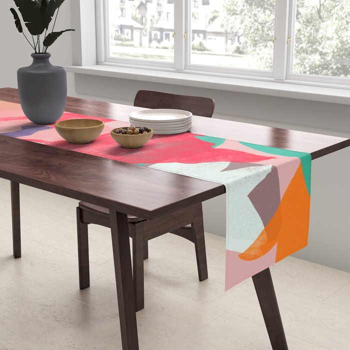 lily 71 Table Runner Gallery Image 2